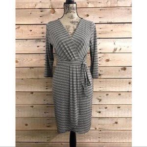 NWOT Gilli Faux Wrap Dress Diamond Print